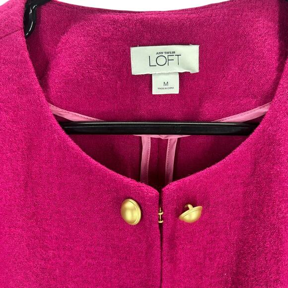 LOFT Pink Wool Blend Cropped Blazer M Gold Buttons Power Pink Preppy Vintage - Picture 2 of 6